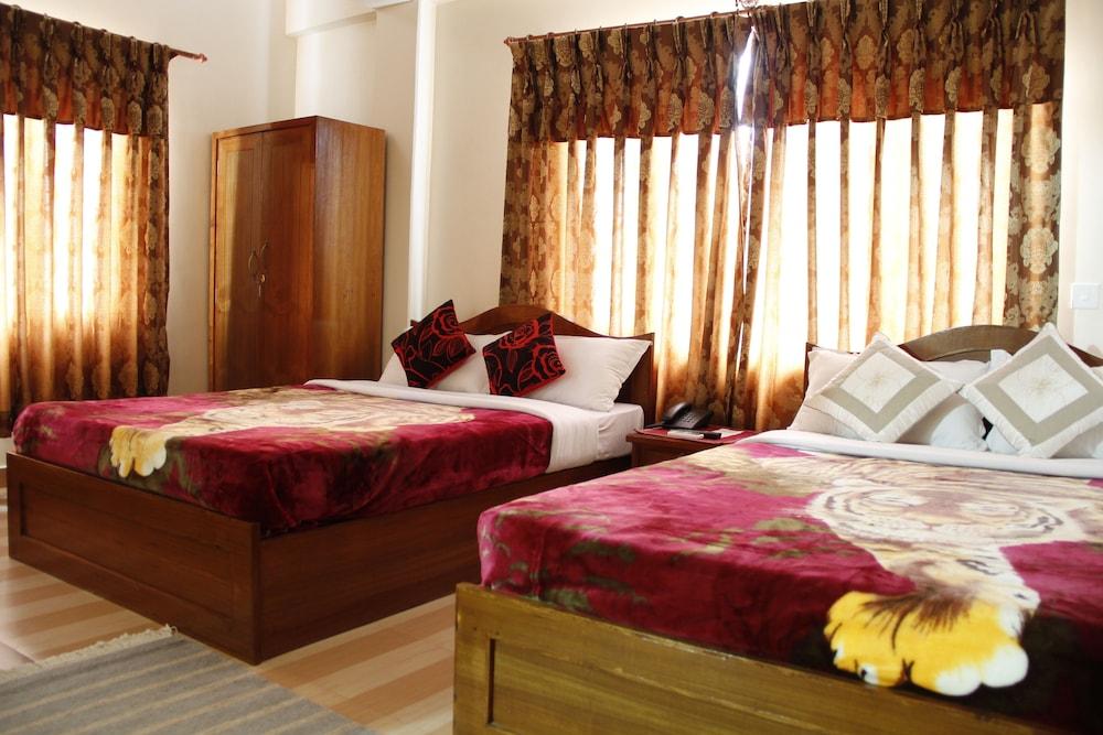 Hotel Asia Покхара Екстер'єр фото