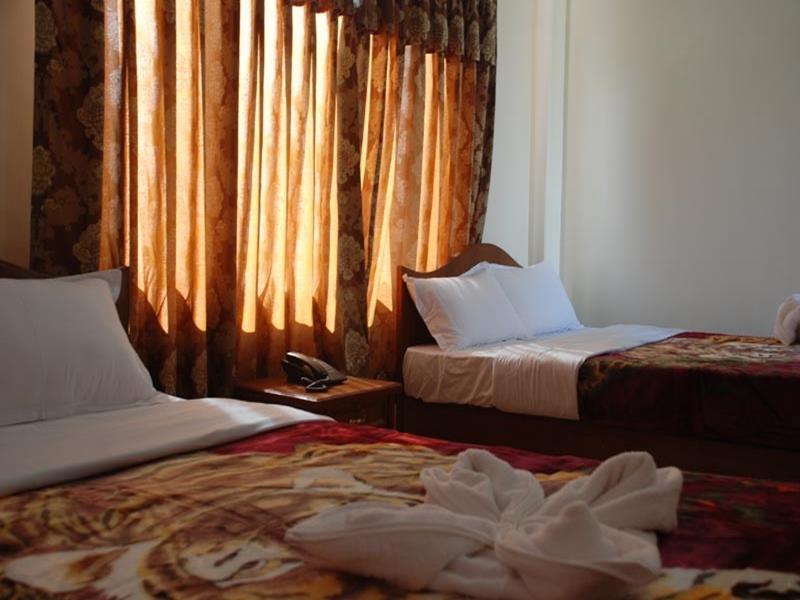 Hotel Asia Покхара Екстер'єр фото
